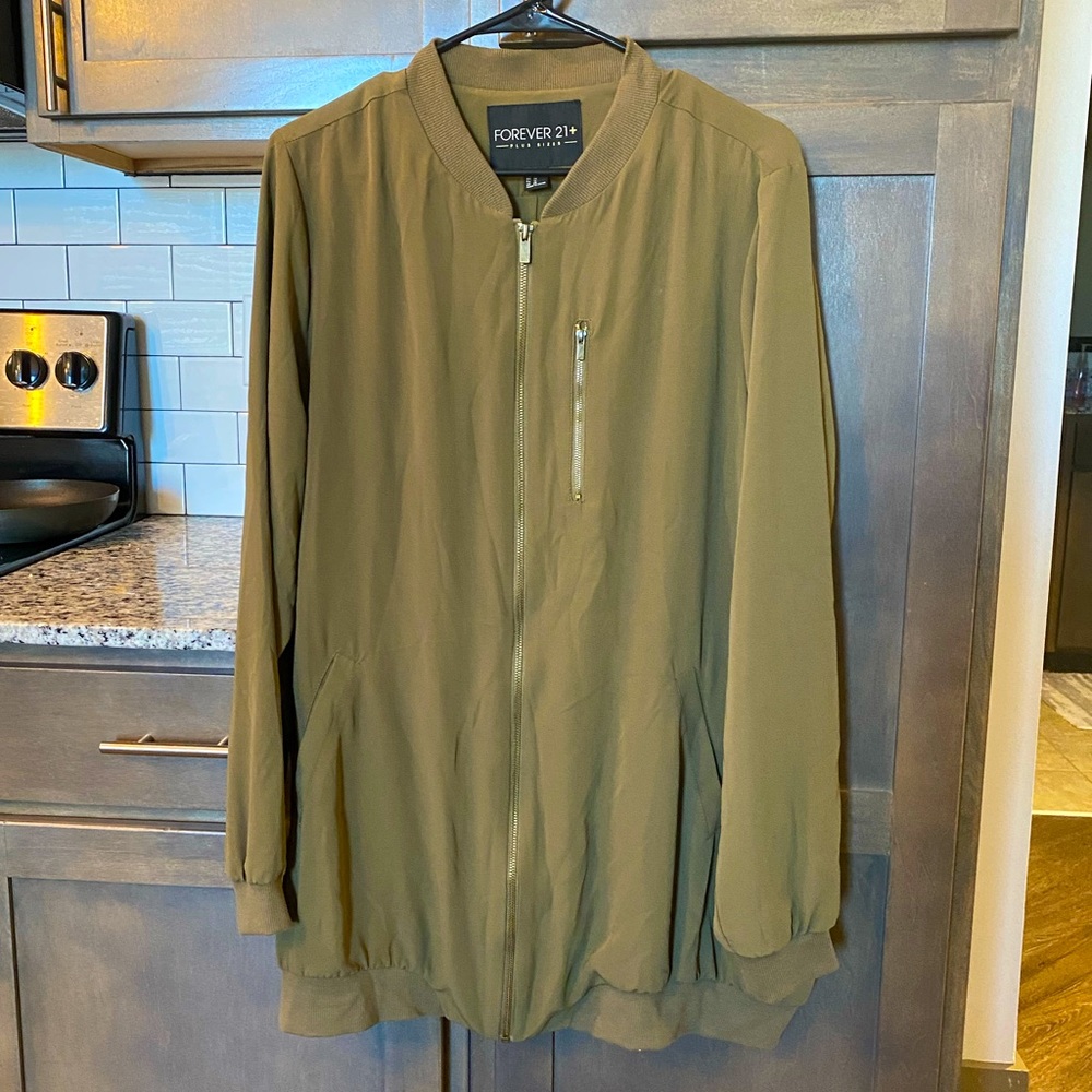 ✨army green long bomber jacket✨